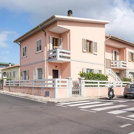 Taylor House - Your In Olbia